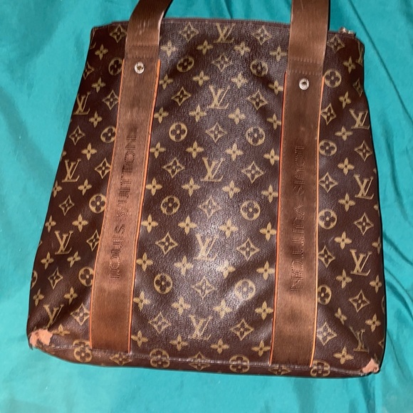 Louis Vuitton Signature Print Large Canvas Tote - Picture 2 of 10